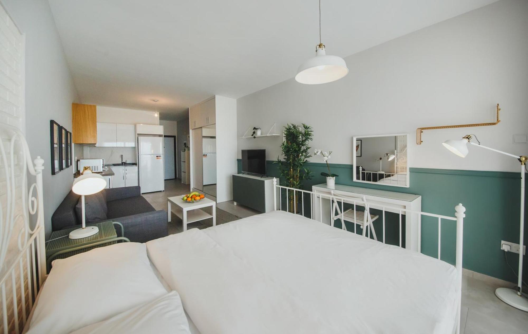 Gastria Caesar Blue Seaside Luxury Apartments מראה חיצוני תמונה